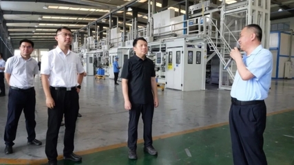 解洪濤調(diào)研區(qū)工業(yè)項(xiàng)目建設(shè)指揮部：環(huán)保科技助力綠色發(fā)展